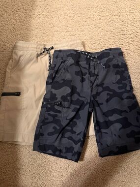 Weatherproof Boys Beige Cargo Shorts & Navy Camo Cargo Shorts